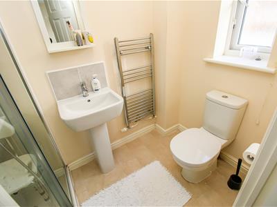 EN SUITE SHOWER ROOM/W.C.